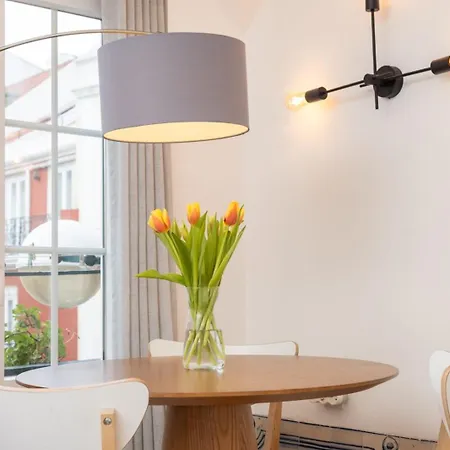 Apartment Lisbon's Gem: Moorish Arch Near River Acces