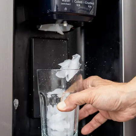 Apartment Lisbon's Gem: Moorish Arch Near River Acces