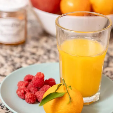 Lisbon's Gem: Moorish Arch Near River Acces Апартаменти